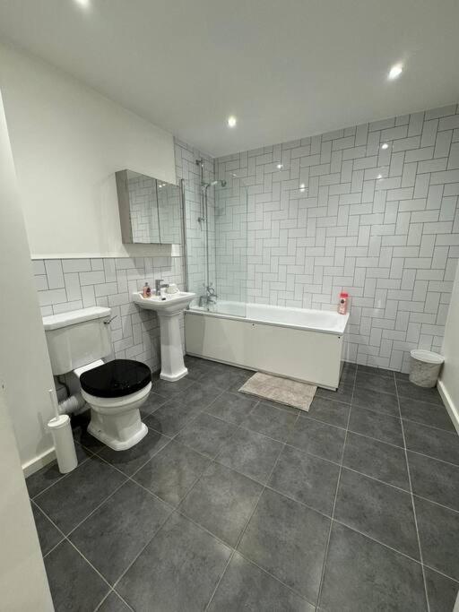 Comfy Flat For 6 In City Center Gs306 Sheffield Exterior photo